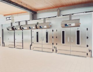 Bestens aufgestellt für die Zukunft🥖🥐🥨
Vielen Dank für das Vertrauen und einen tollen Start im neuen Zuhause @baeckerei_rauchensteiner 

#backhandwerk #bäckerei #brotbacken #backkunst #bakery #breadstagram #bakingbread #bakerslife #germanbread #instabread #komacoolingconditioning #cooling #conditioning #freezing #qualität #thermooel #thermooelbakers #thermooelovens #heuftthermooelbakers #stikkenofen #kaiserbrötchen #brötchen #semmel #backstube #bäckerhandwerk #bakerylove #betterbaking #brot #bread #baguette